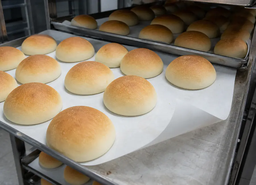 baking paper manufacturer production or commercial application context